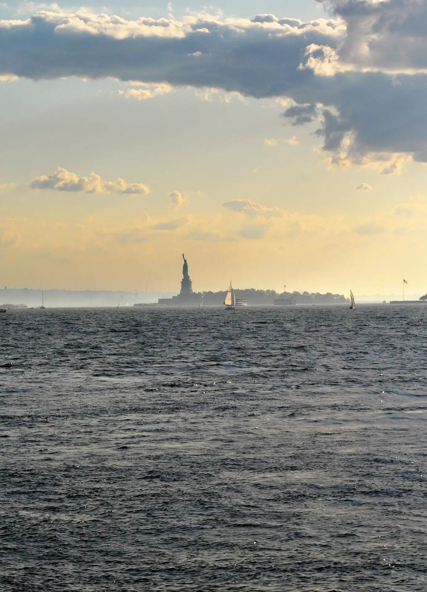 New York, statue of liberty from a distance